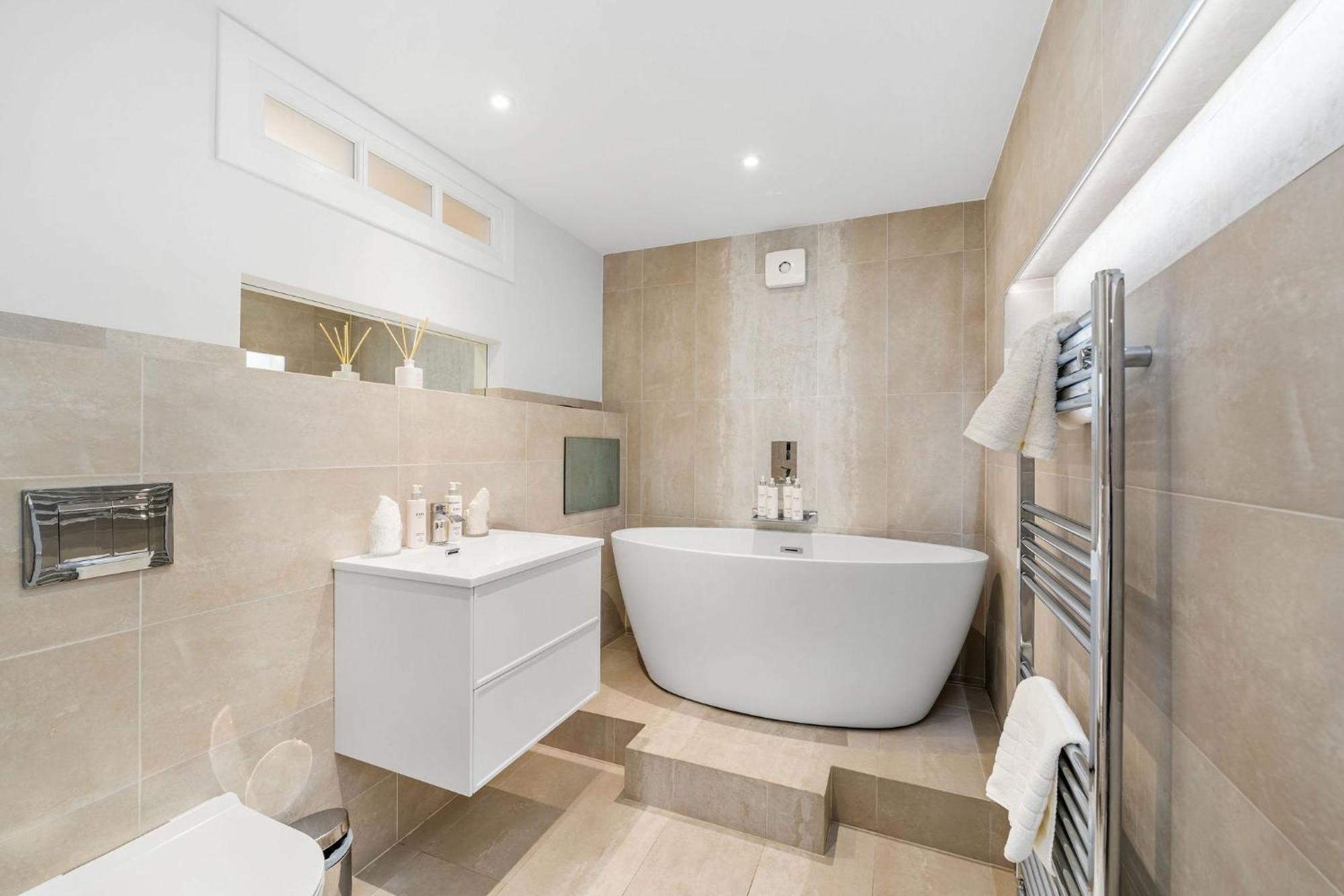 Righ - Luxury West End Artisan Appartement *